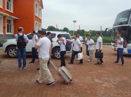 九江集团300人坝上草原团建分3批入住