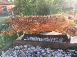 坝上烤全羊别一番风味